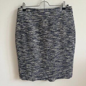 NWT Ann Taylor Blue Tweed Mini Pencil Skirt in size 4Petite